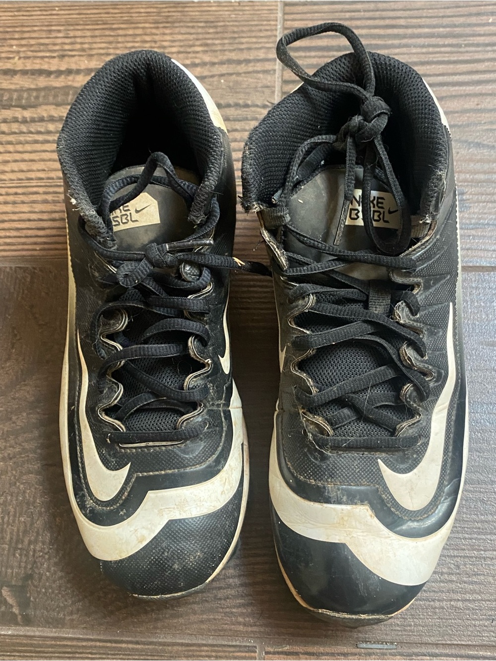 Nike Boys Baseball Cleats- SZ 6
